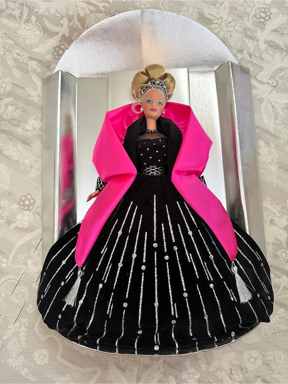 Barbie Happy Holidays Doll 1998